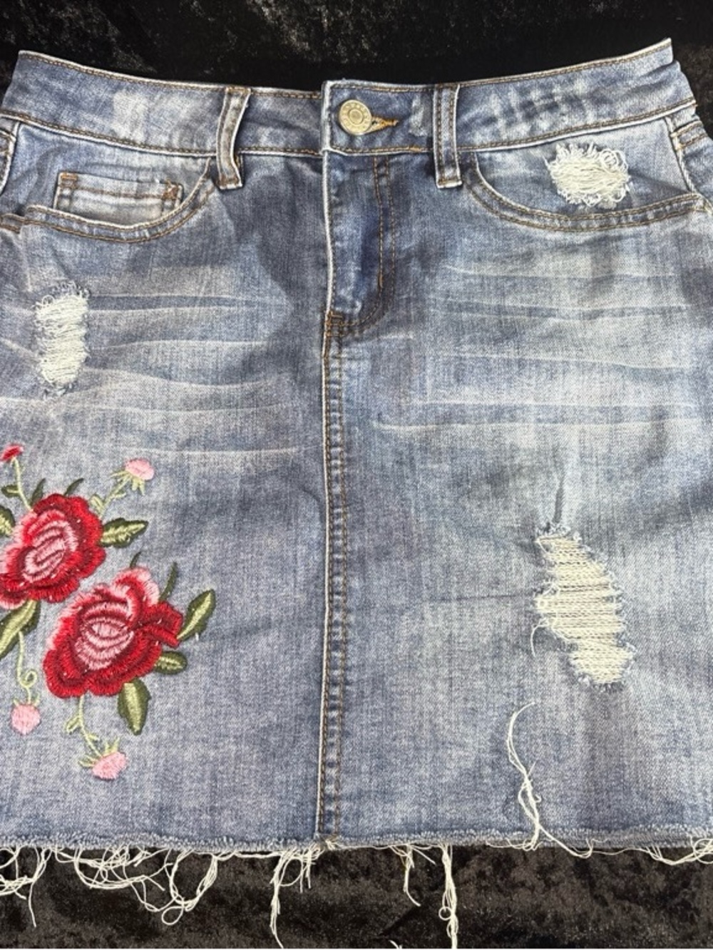 Refuge Floral Embroidered Distressed Denim Mini Skirt S Medium Wash Boho Y2K